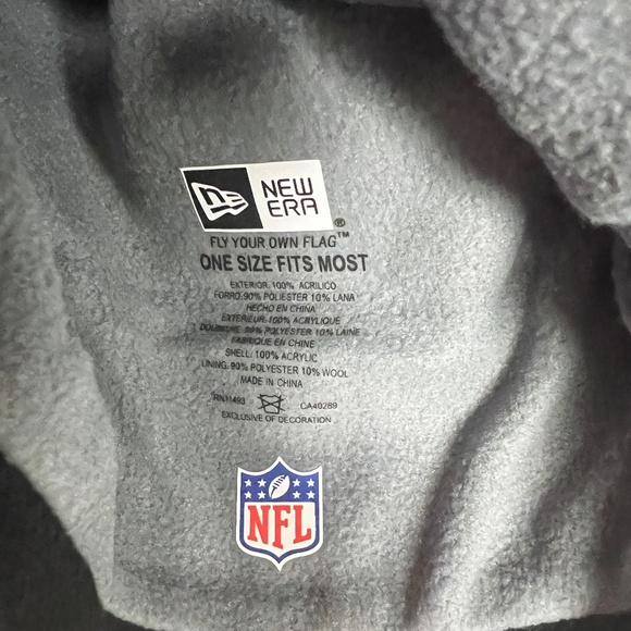 Pittsburgh Steelers NEW ERA ON FIELD SPORT KNIT BEANIE NFL Hat New Toboggan - Picture 3 of 5